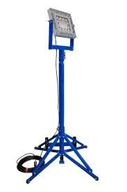 Image of Larson EPL-LQP-1X150RT-100 portable LED light tower with 150W Cree lamp